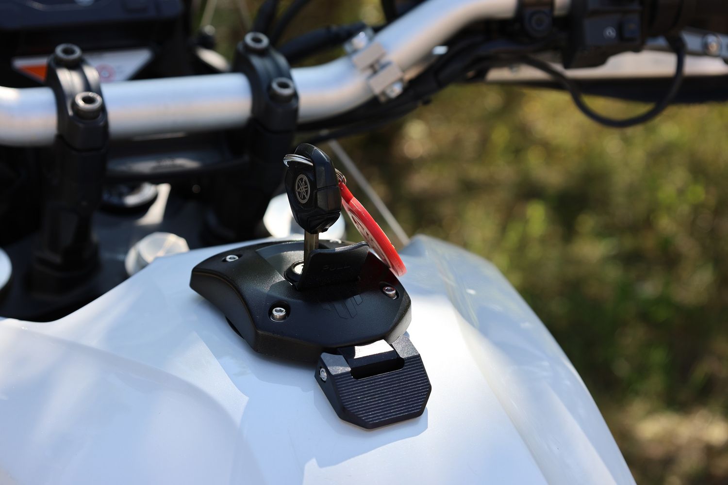 Yamaha Tenere 700 CNC Machined Fuel Tank Cap Holder