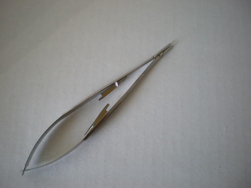 Student CASTRO Needle Holder 5.5&quot;