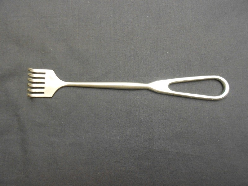 Volkmann Retractor Long Pattern 8¾&quot; Sharp 6 prongs