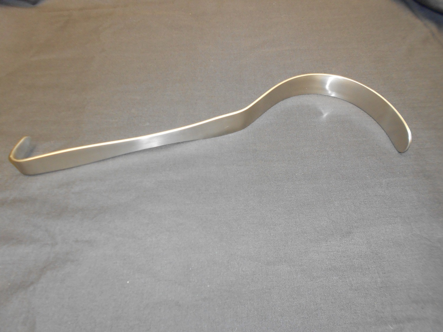 Deaver Retractors Size 3 Blade 1in (2.5cm) wide Overall length 13in (33cm) Premium Quality