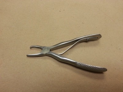 Tartar Remover Forceps Small 4½