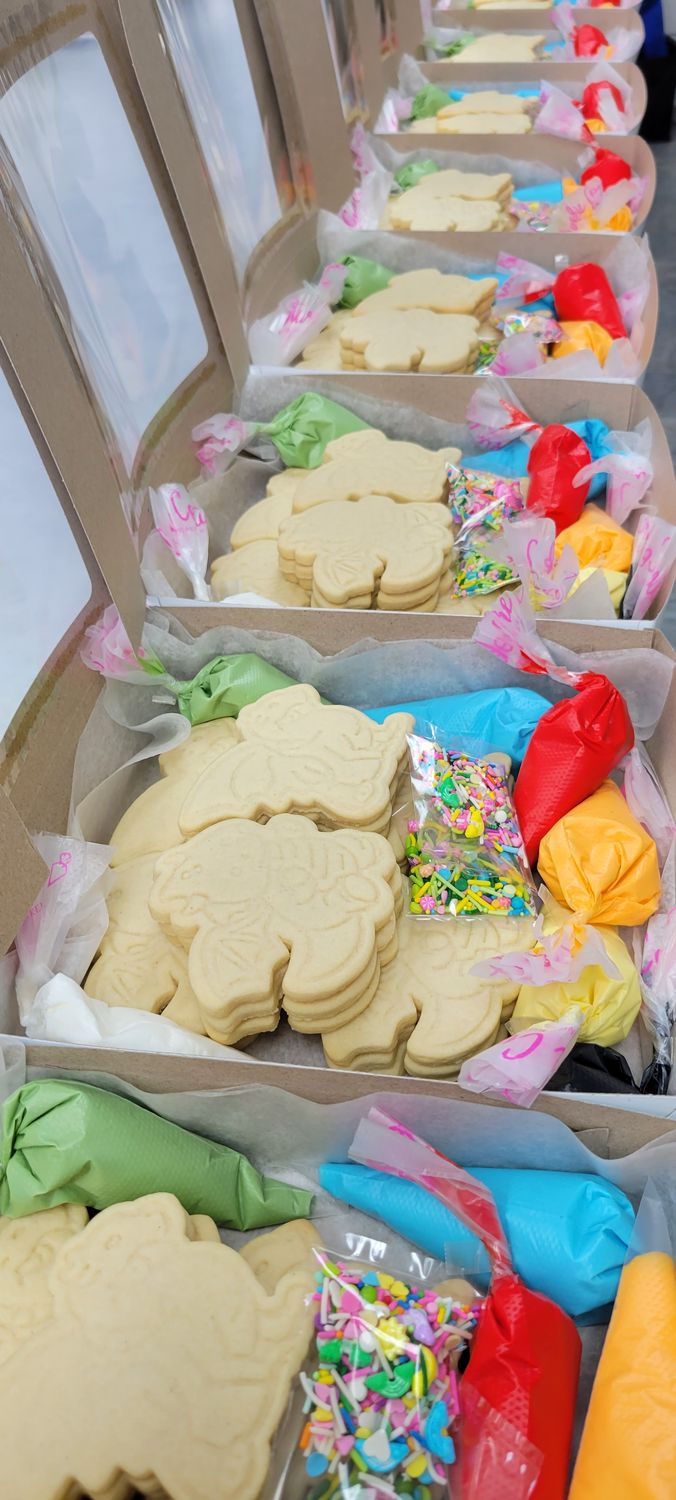 Decorate Your Own Sugar Cookies Kit - Custom Edition