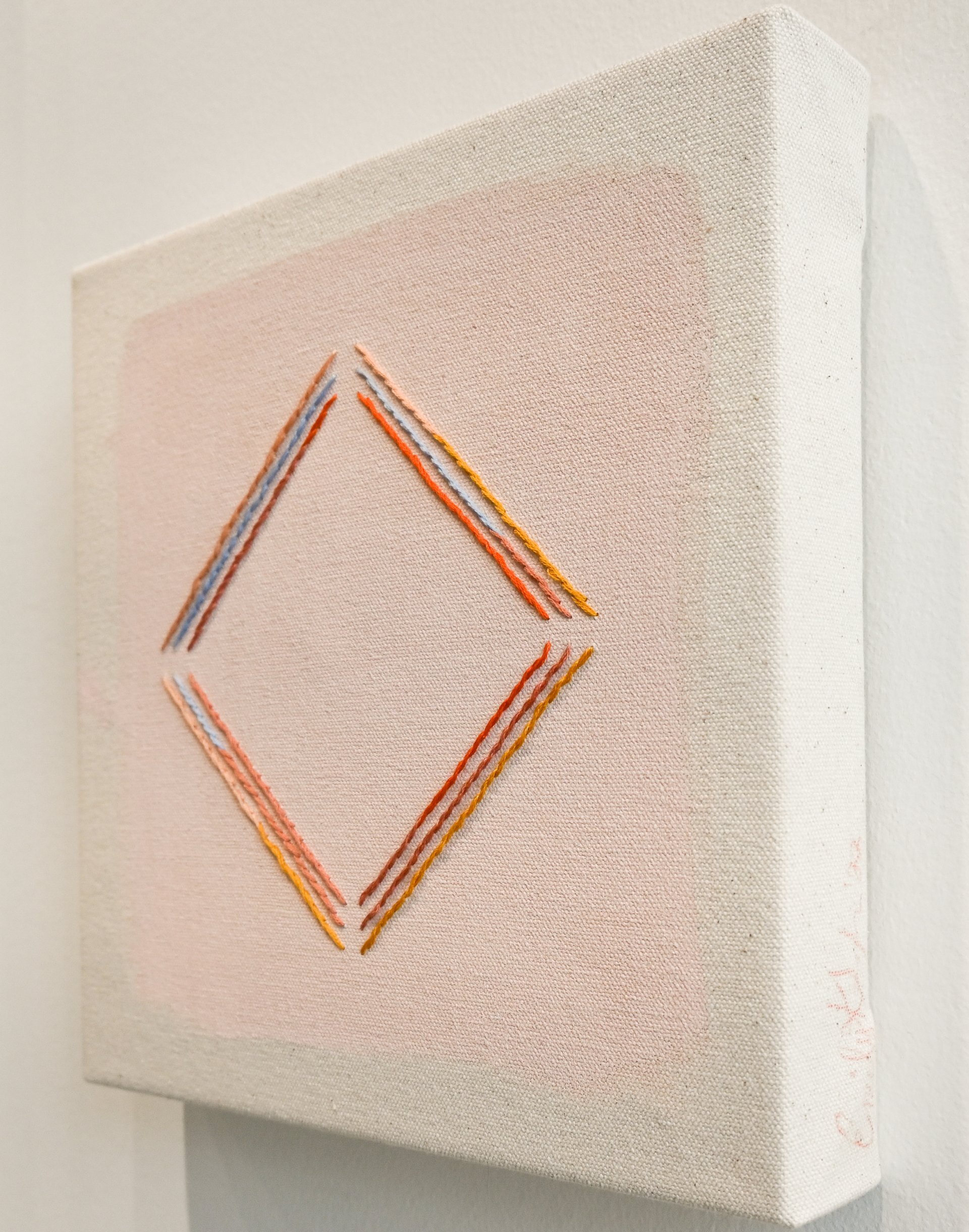 Shell Pink With Peach Diamond