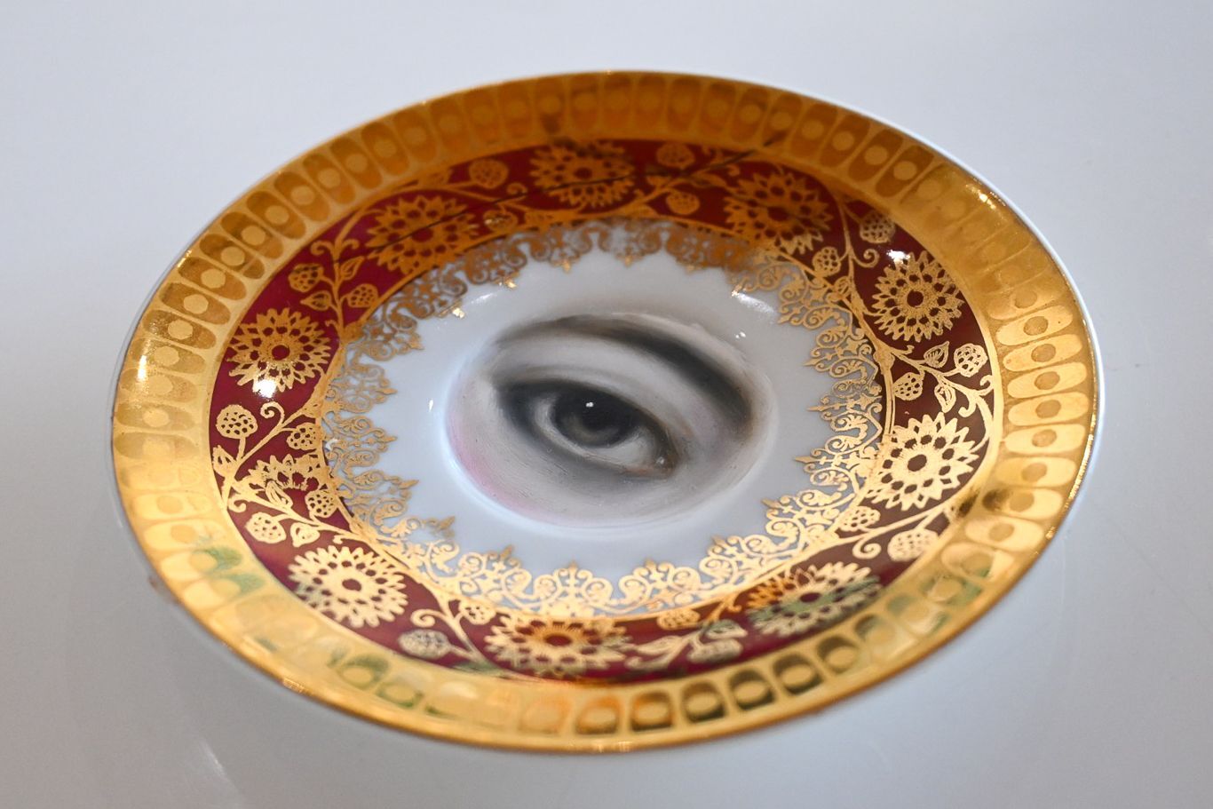 Lover's Eye Painting on a Deep Pink and Gold Plate