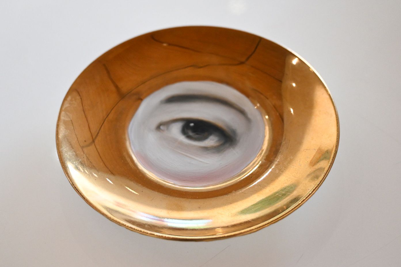 Lover's Eye Painting on a Gold Luster Plate