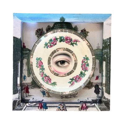 Lover’s Eye on an Indian Tree pattern plates