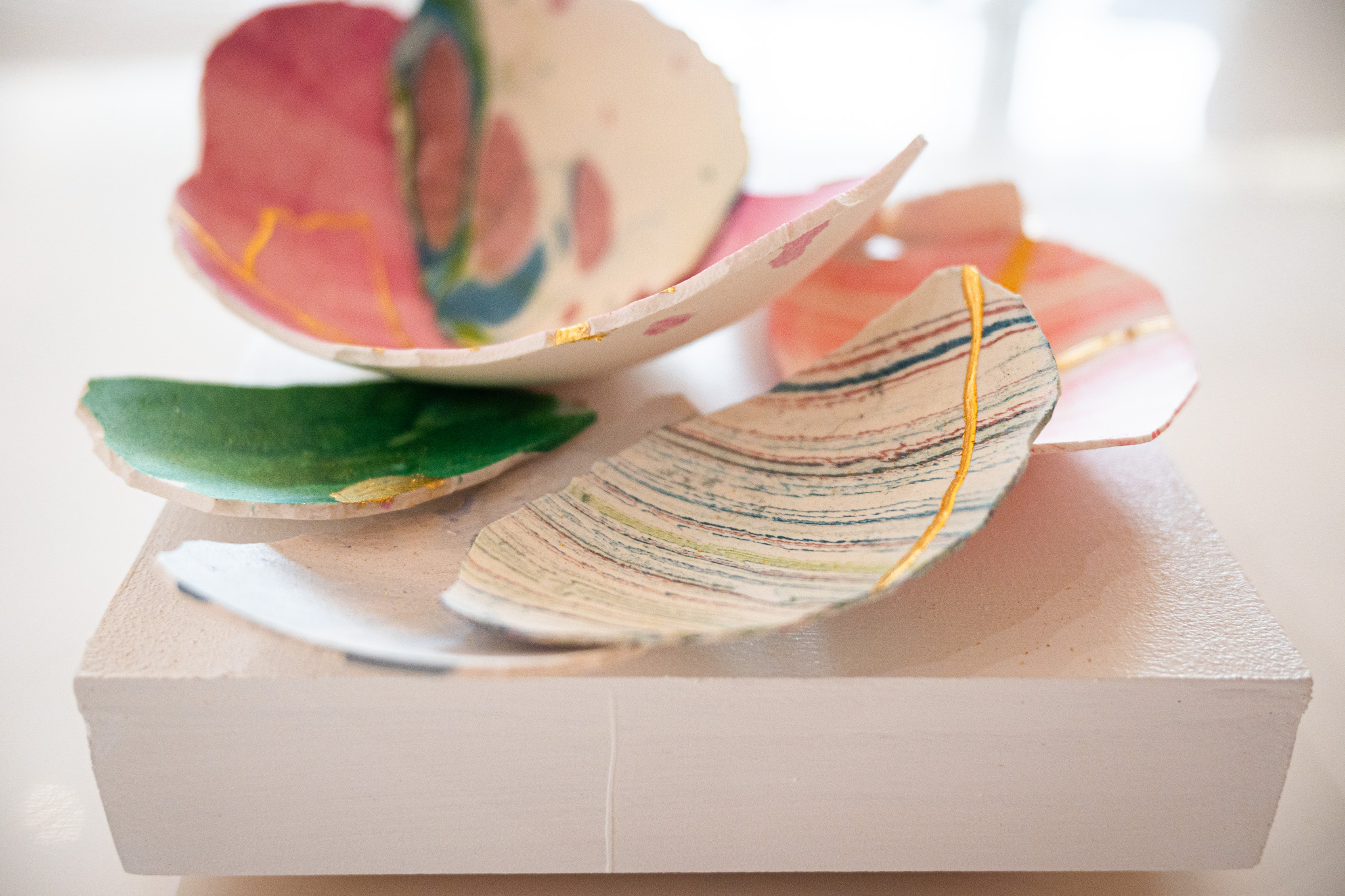 Porcelain Kintsugi Eggshells Mini 8