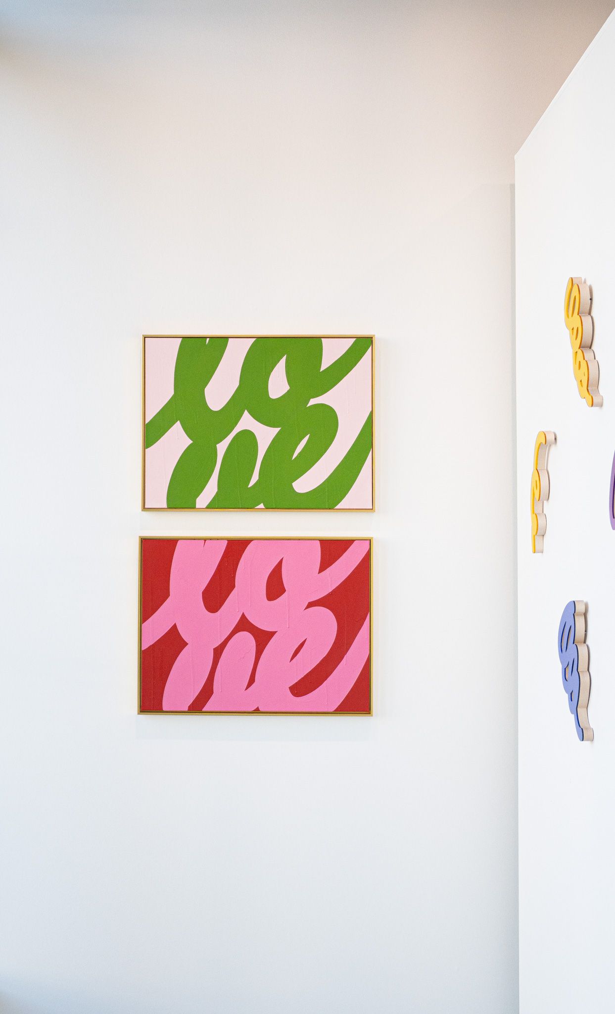 RON GIUSTI LOVE LIGHT PINK KELLY ACRYLIC PAINTING