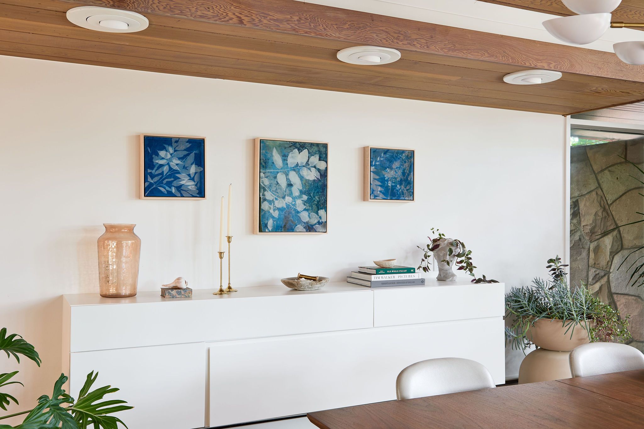 The Unhurried Moment