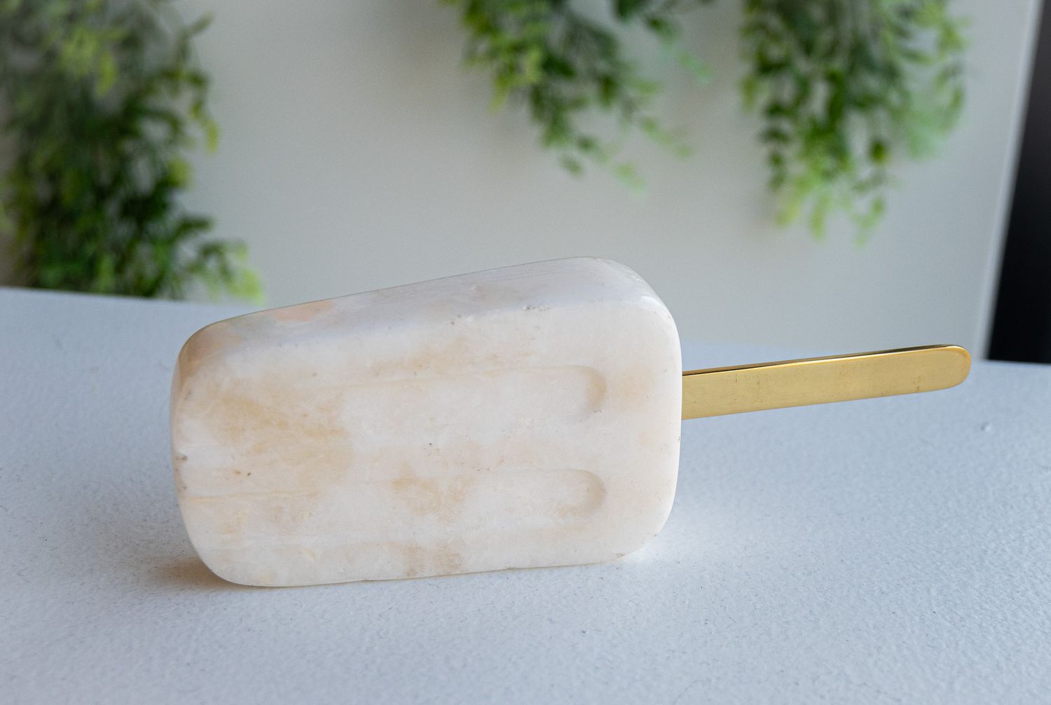 Snow White Onyx Pop