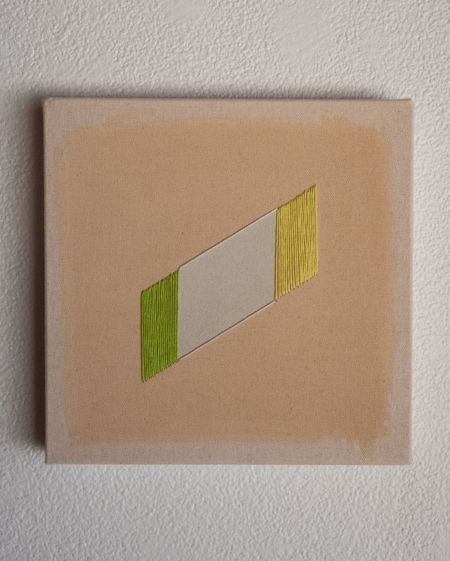 Pale Peach with Lime Band