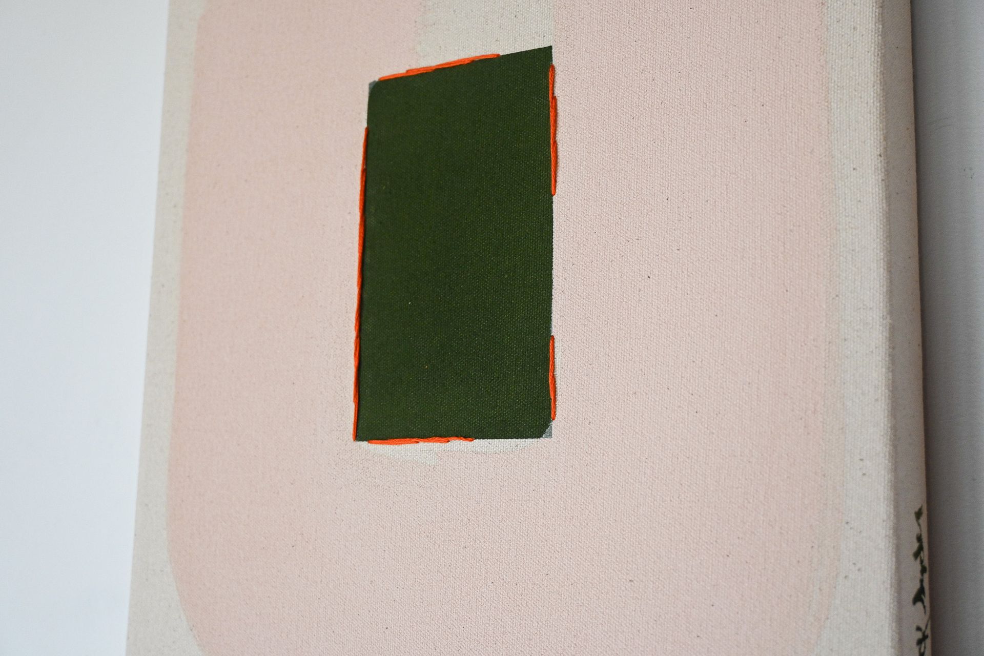 Tobacco with Snail Pink Loop