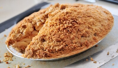 Large Apple Crumb Pie