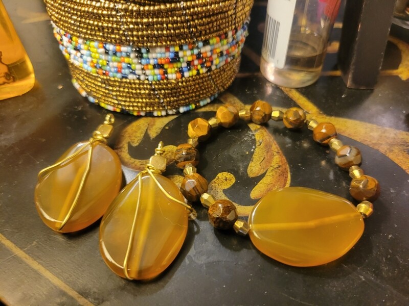 Amber Agate earrings and bracelet