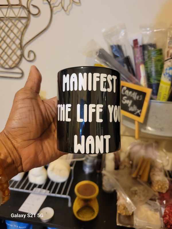 Manifest the life mug
