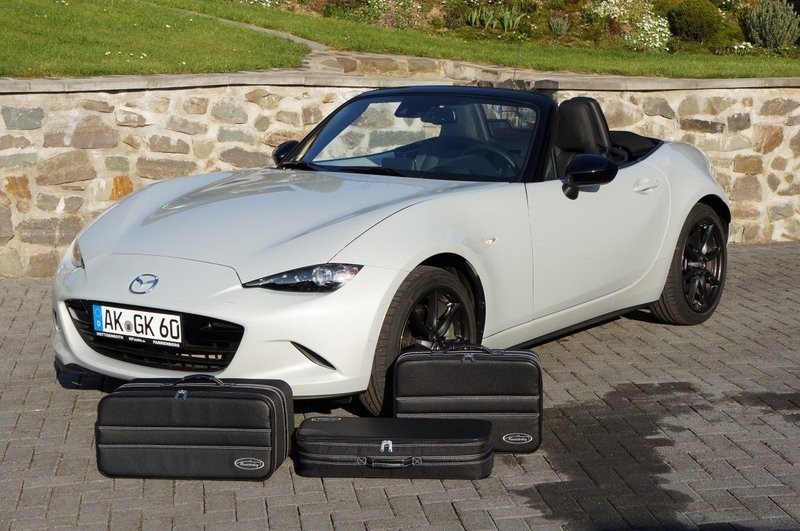 Roadsterbag kofferset Mazda MX-5 ND + RF (zilverwitte stiknaden)