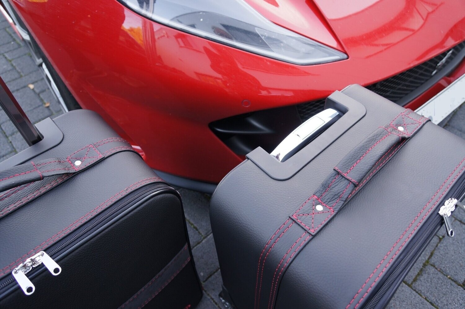 Roadsterbag luggage set Ferrari 812 GTS (4-pcs) Nero Leather