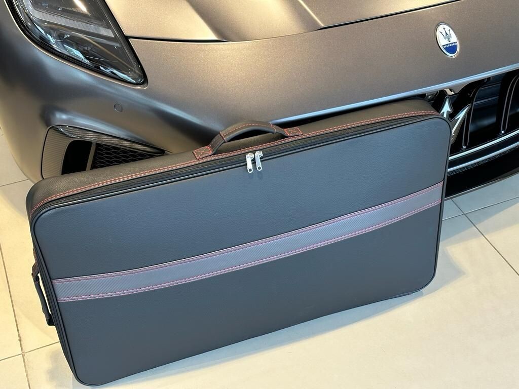Roadsterbag Maserati GranTurismo 2023- Garment bag (1-pcs)