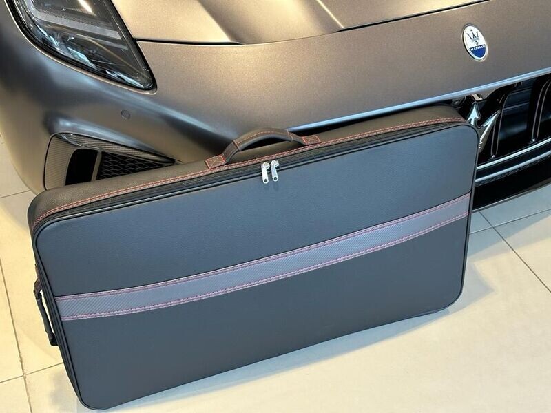 Roadsterbag Maserati GranTurismo 2023- Garment bag (1-pcs)