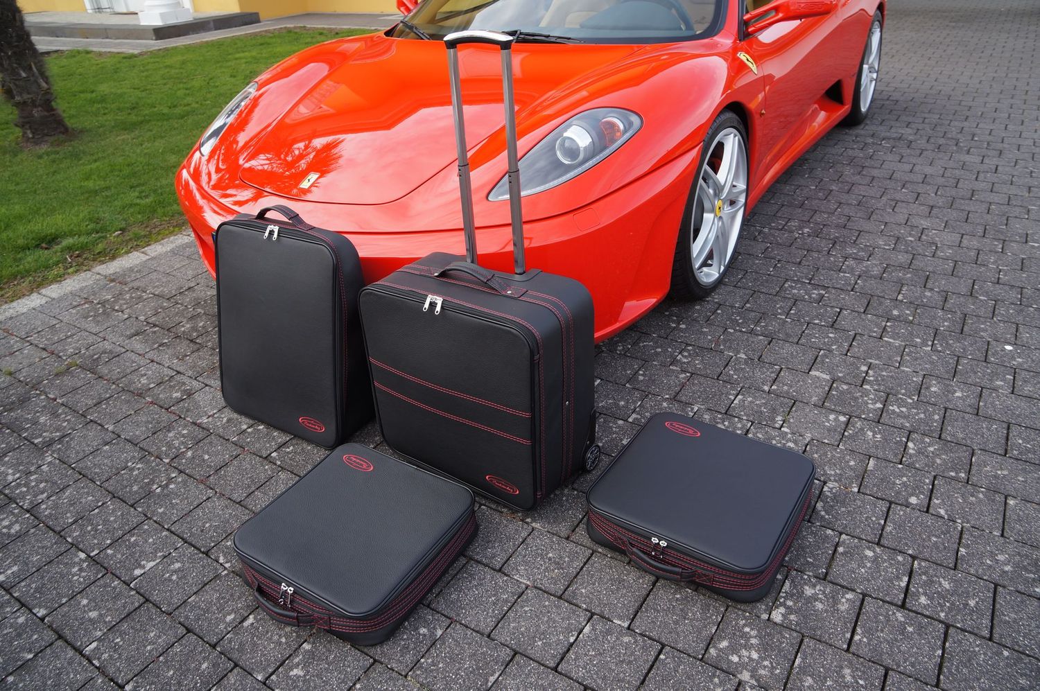 Roadsterbag Ferrari F360 with Red seams (4-pcs)
