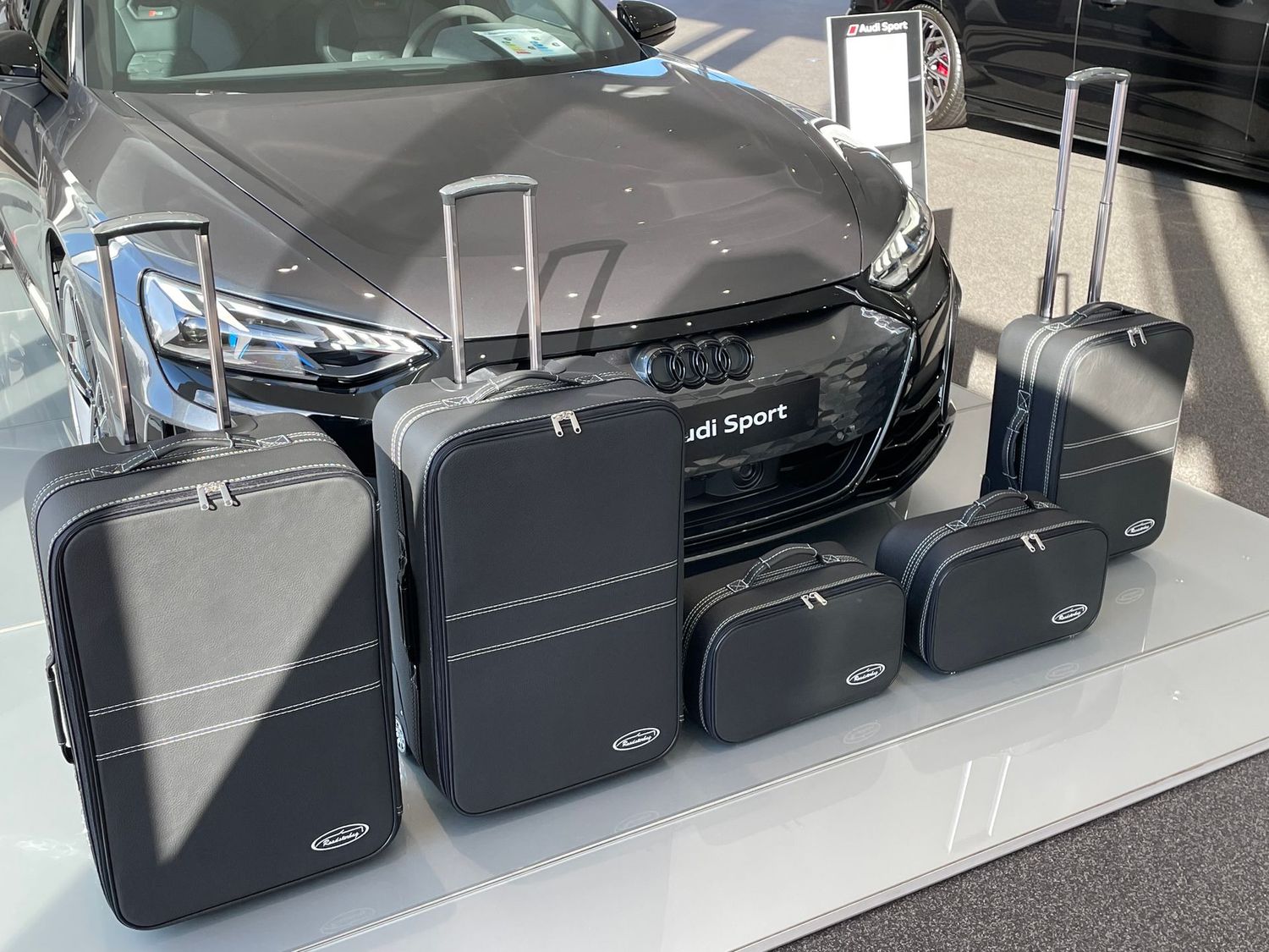 Roadsterbag Audi GT E-Tron rear trunk (leather)