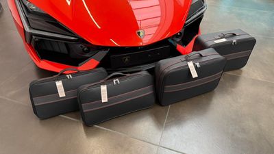 Lamborghini Revuelto