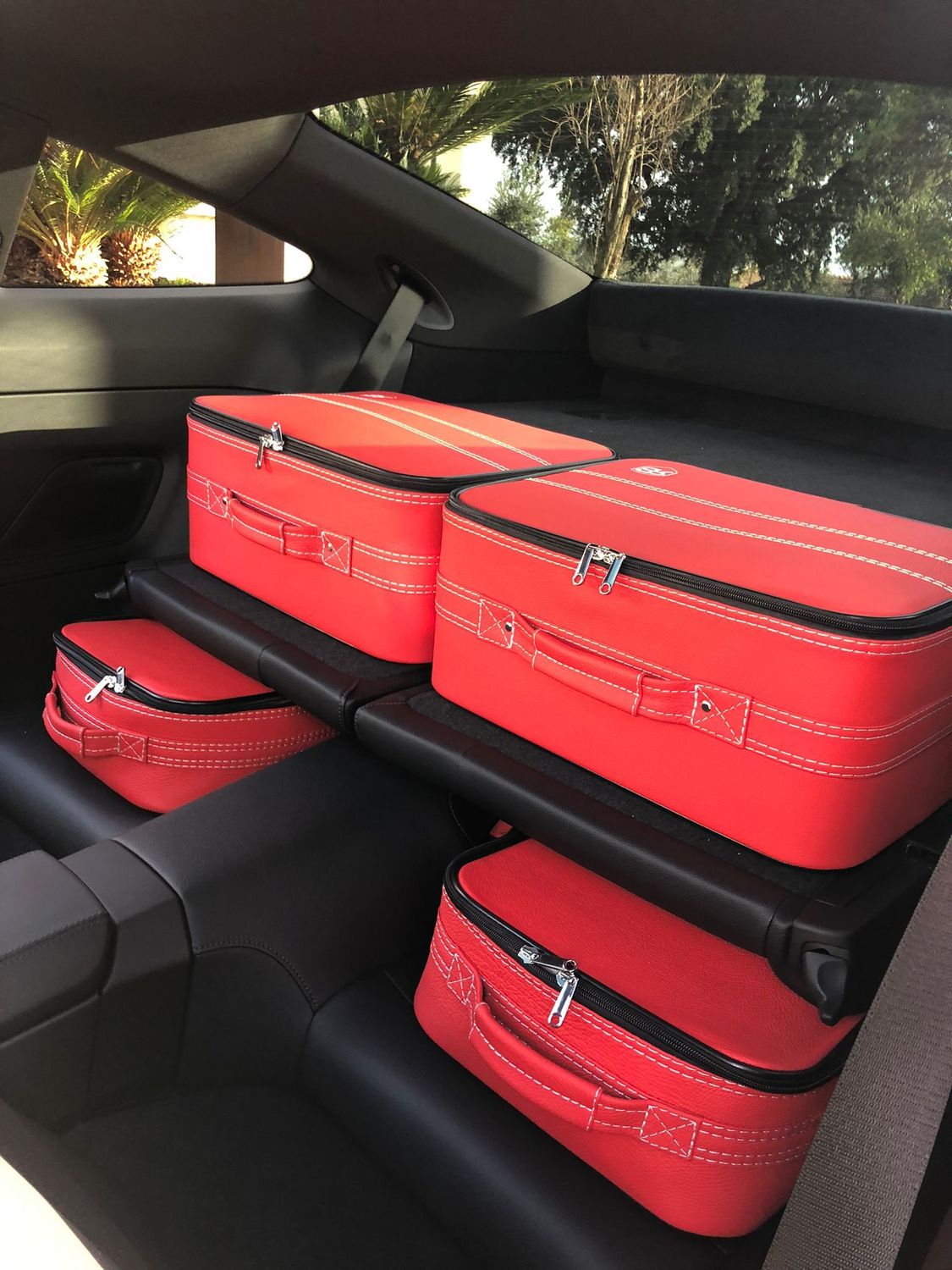 Roadsterbag Porsche 992 backseat luggage set (Ferrari leather)