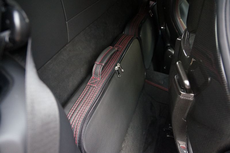 Roadsterbag Ferrari 488 luggage set Interior with Red seams (2-pcs)