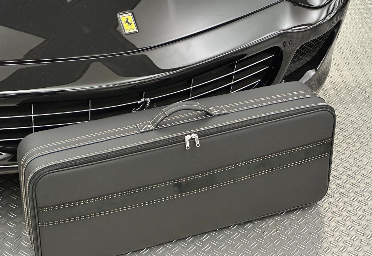 Roadsterbag Ferrari 599 GTB Garment bag for rear shelf (1-pcs)