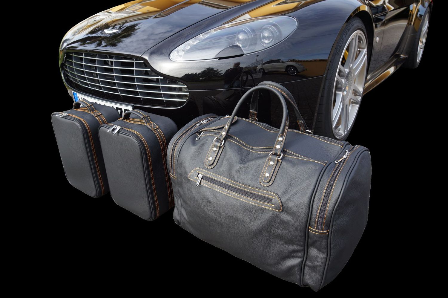 Roadsterbag luggage set Aston Martin V8 Vantage Volante (2011-2018) Black Leather 3-pcs Roadsterbag luggage set Aston Martin V8 Vantage Volante (2011-2018) Black Leather 3-pcs