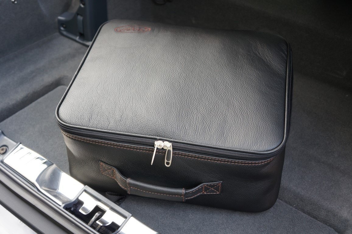 Roadsterbag luggage set Ferrari California Trunk with Mocca seams