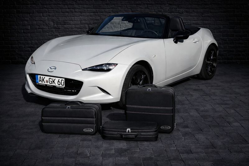 Roadsterbag  luggage set Mazda MX-5 ND + RF with Silverwhite stitching
