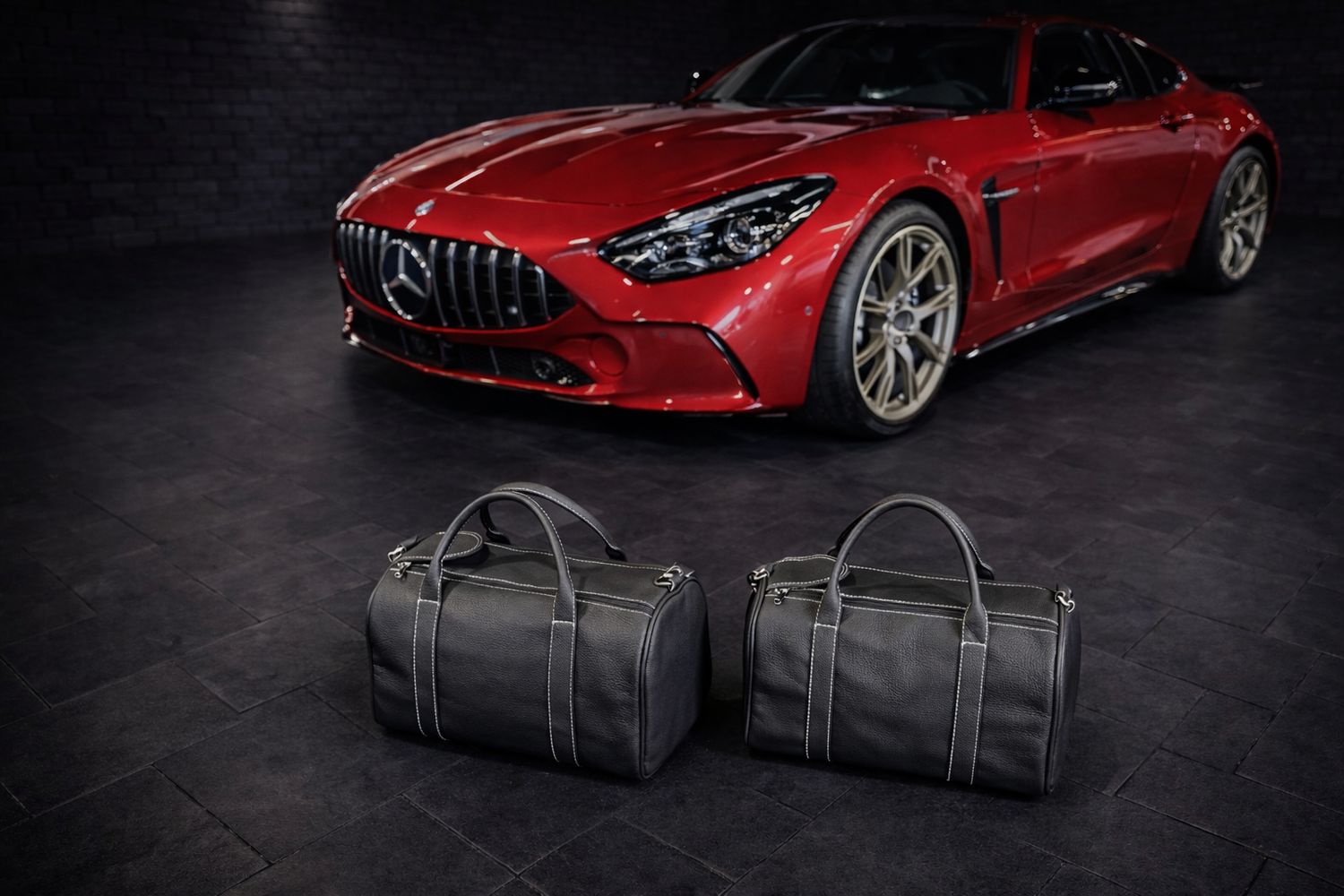 Roadsterbag luggage set Mercedes AMG GT Coupé 2024 interior 2-pcs leather Roadsterbag luggage set Mercedes AMG GT Coupé 2024 interior 2-pcs leather