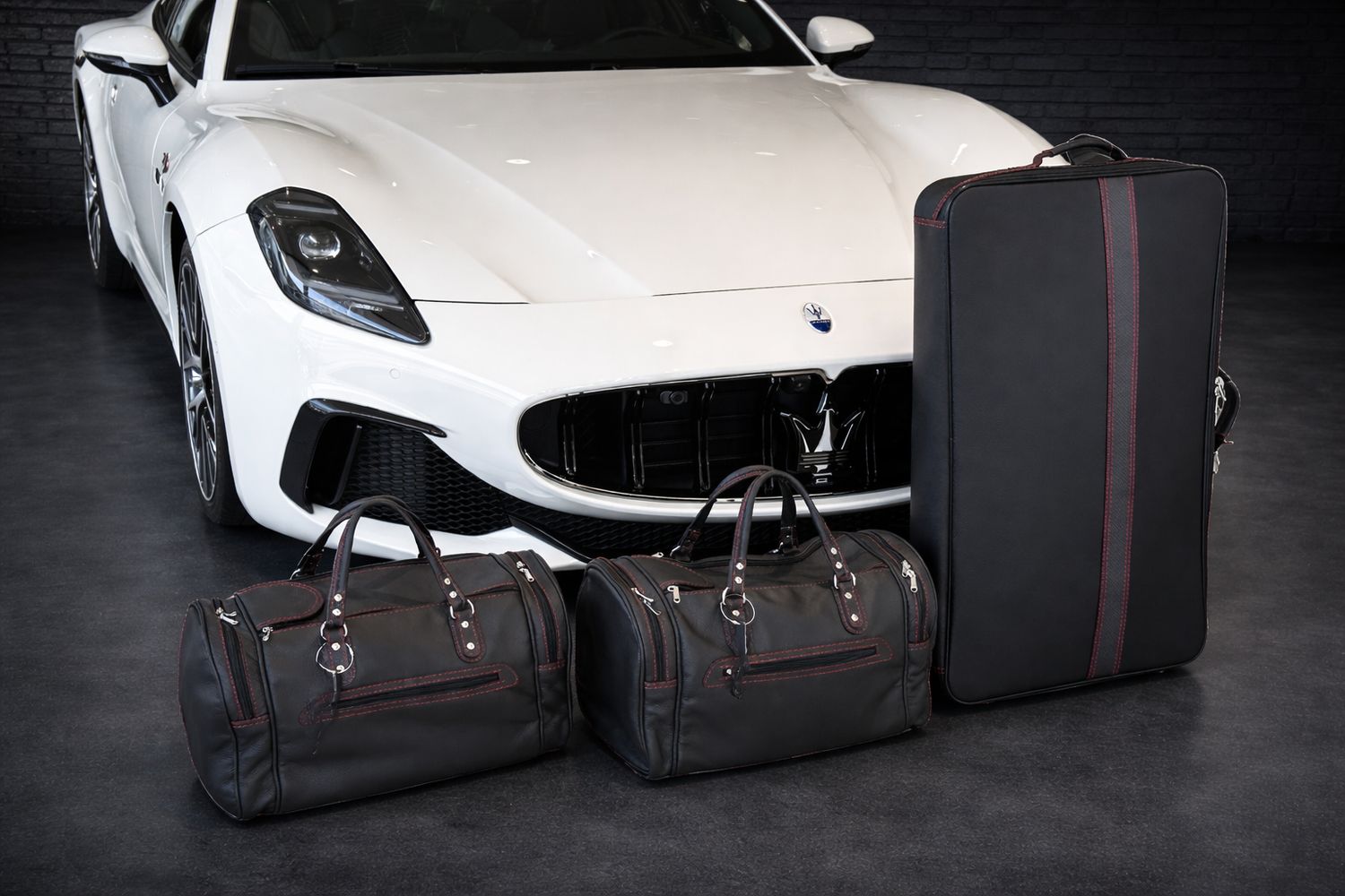 Roadsterbag luggage set Maserati GranCabrio Trunk 2024- Red stitching (3-pcs)