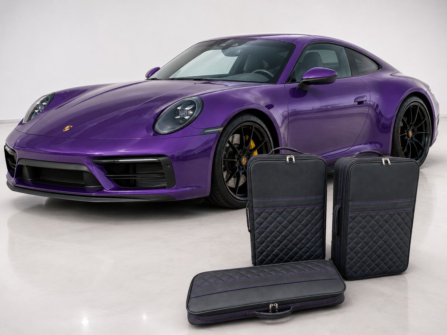 Roadsterbag luggage set Porsche 992 (All versions excl. Turbo S/GT3 RS)(Nero leather) + Diamond pattern Purple