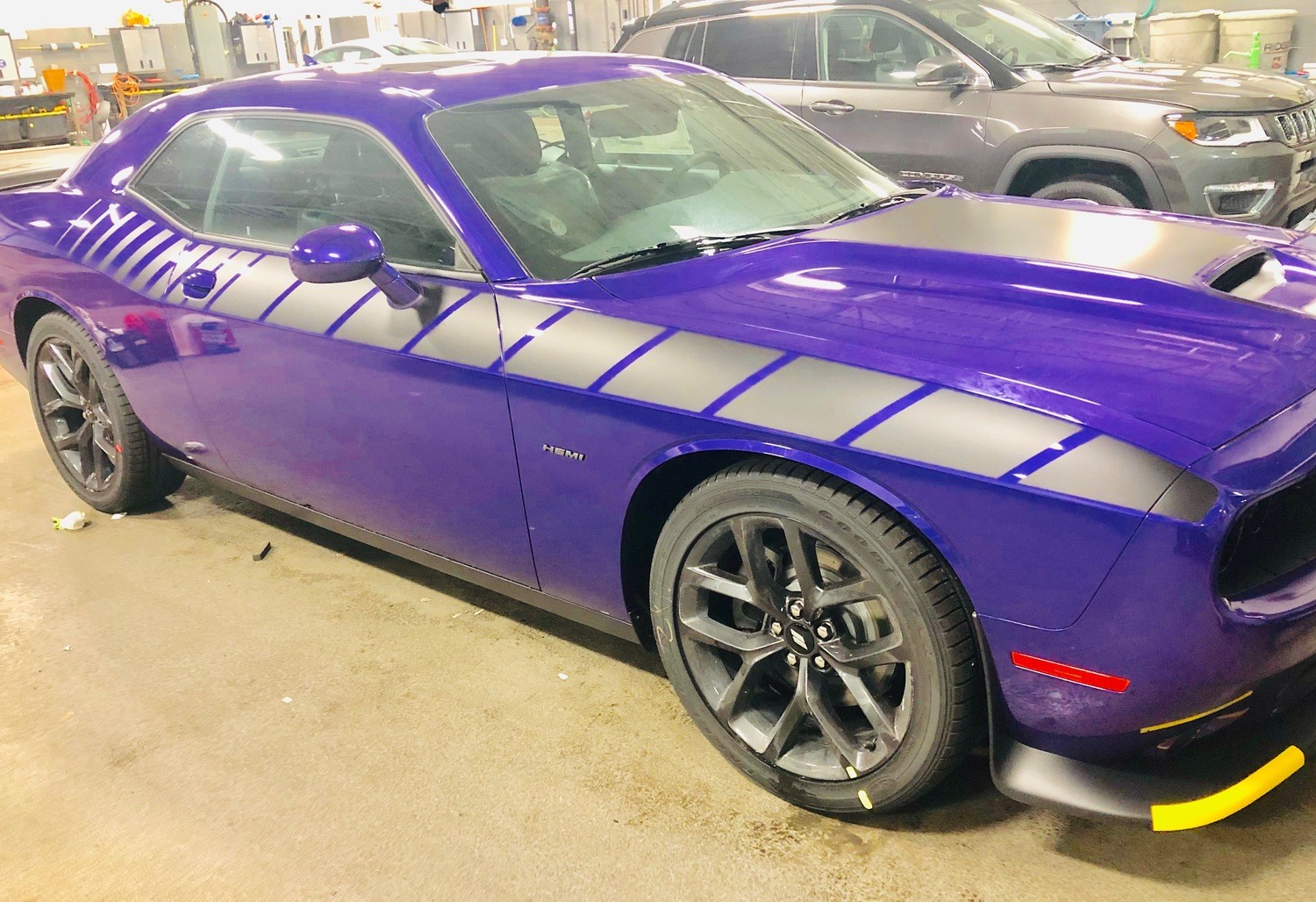 2008 - Up Dodge Challenger 3/4 Length Strobe Stripe Graphics Kit