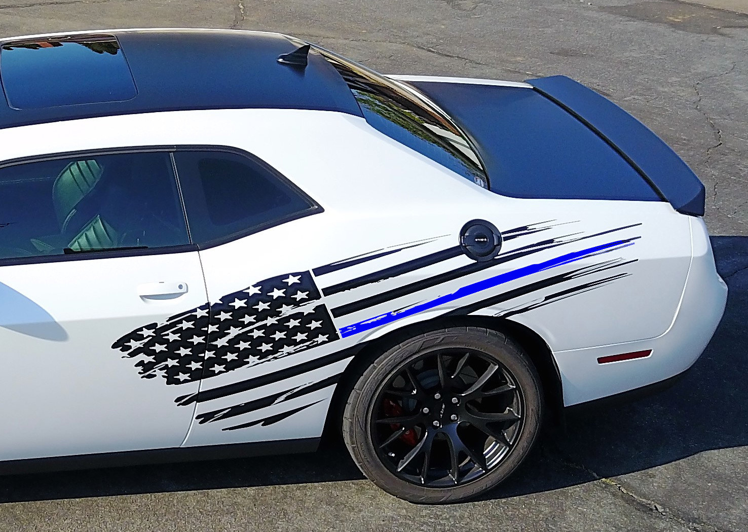 2008 - Up Dodge Challenger/Charger/Misc Large Tattered Flag Graphics