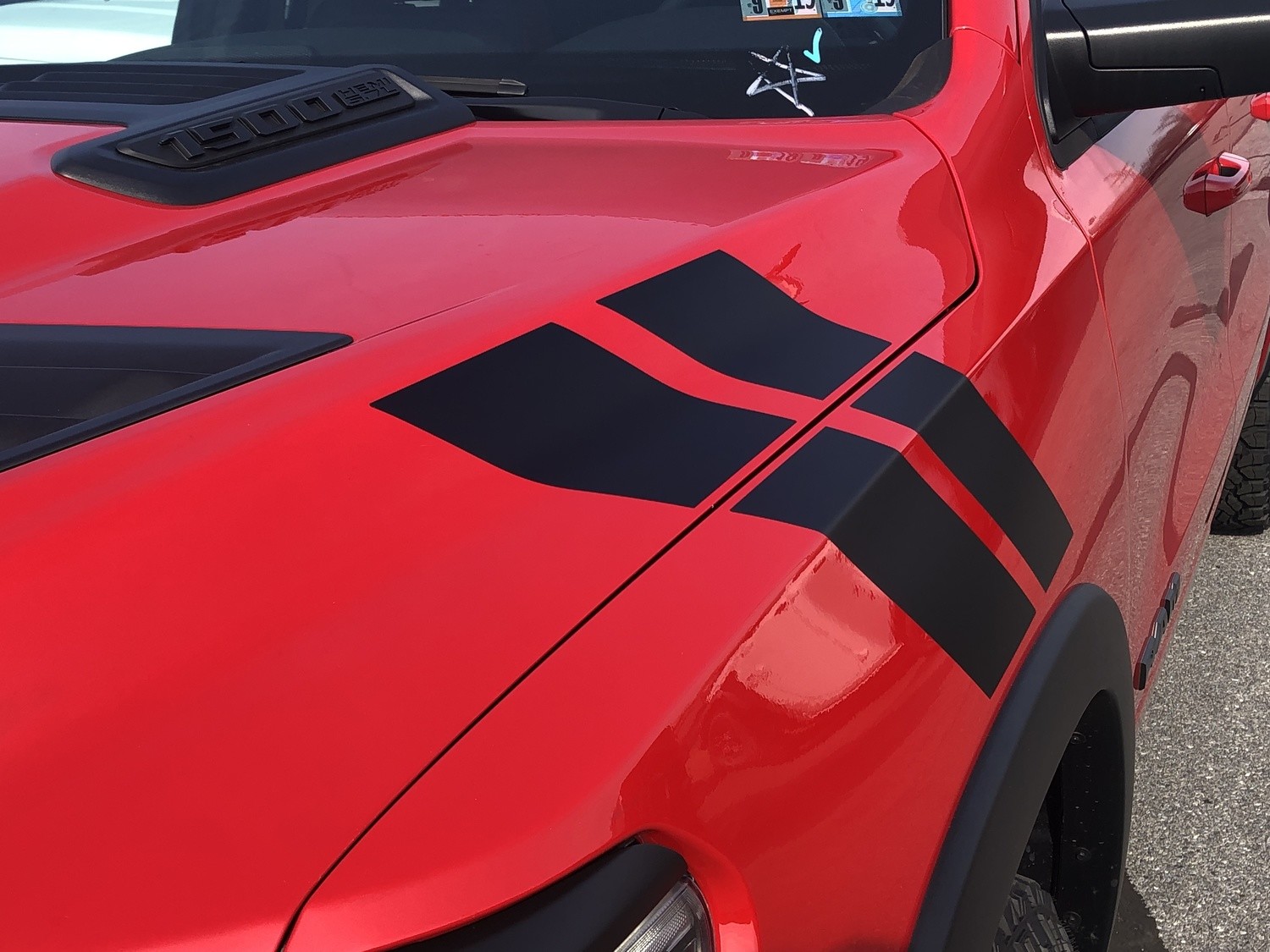 2019 - Up Dodge Ram 1500 Hood to Fender Hash Stripes