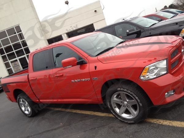 2009 - 2021 (Classic) Ram 1500 Standard Hood Spear Stripes
