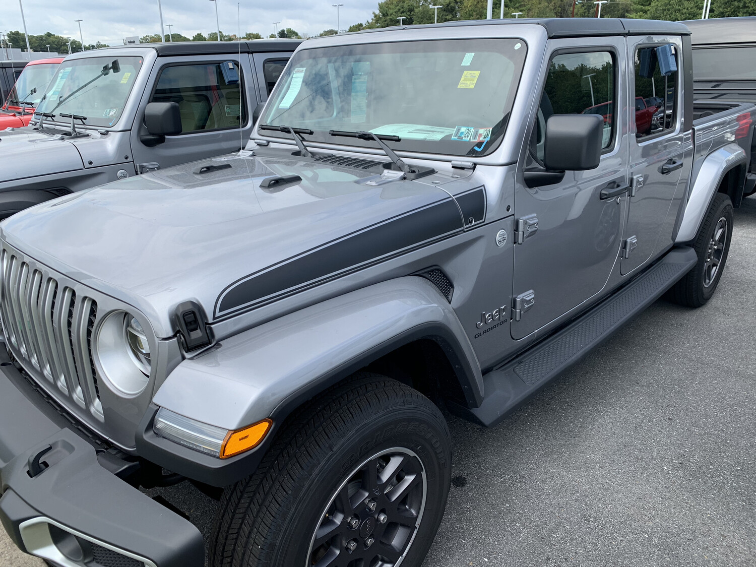 Jeep Gladiator JT Wrangler JL JLU Rubicon Hood Spear Graphics