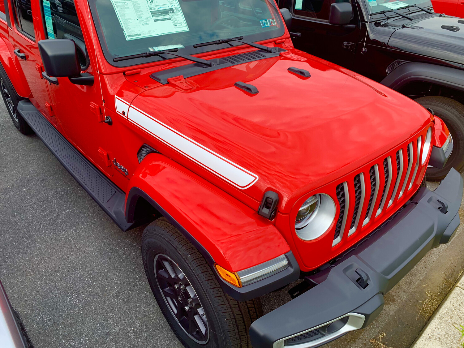 Jeep Gladiator JT Wrangler JL JLU Rubicon Straight Hood Spear Graphics