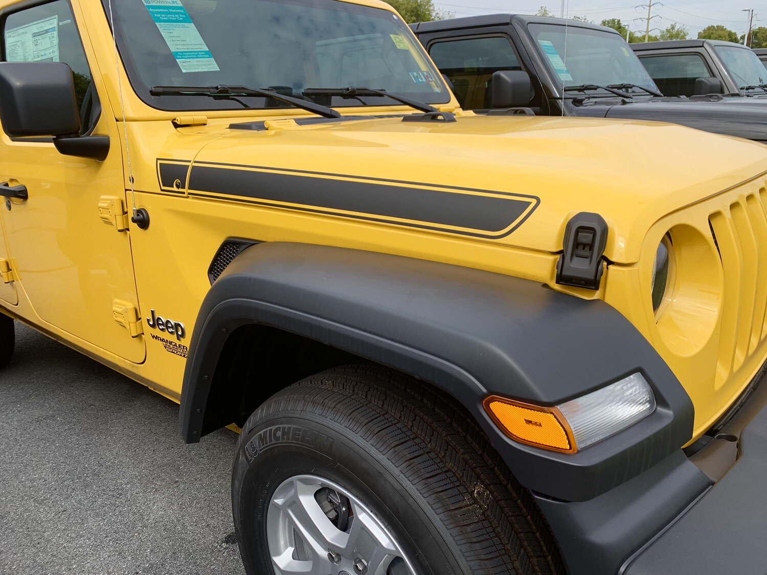 Jeep Gladiator JT Wrangler JL JLU Rubicon Straight Hood Spear Graphics