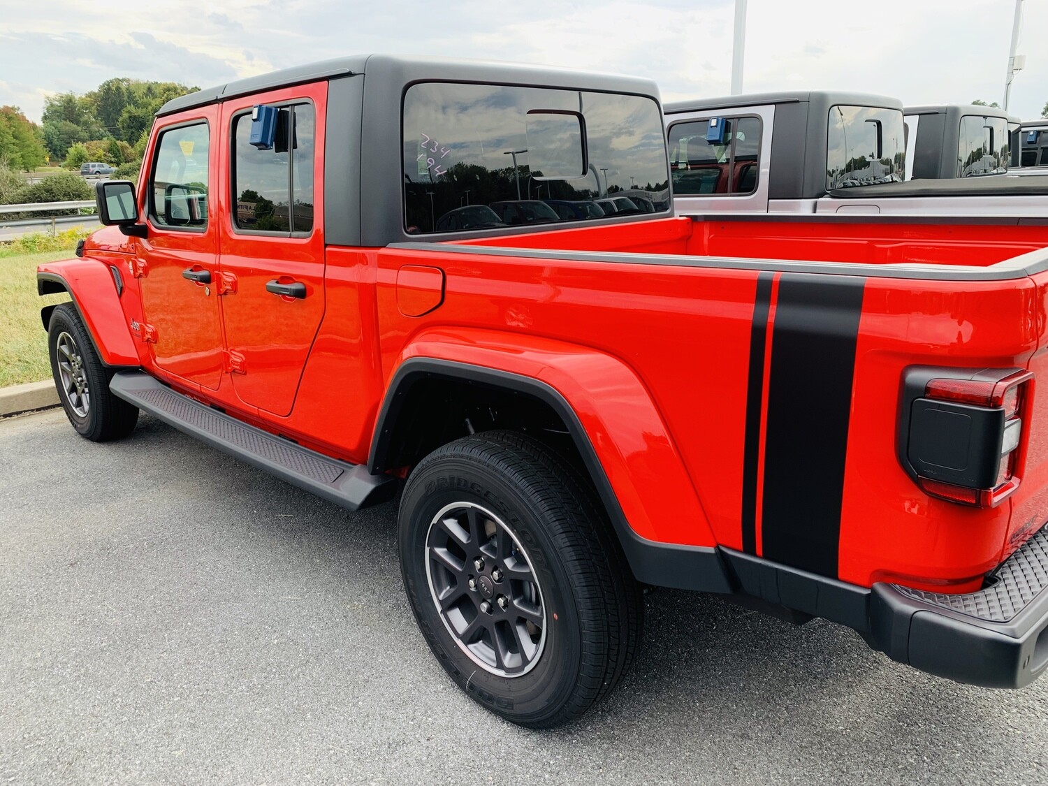 Jeep Gladiator JT Bumble Bee Style Tail Stripe Vinyl Graphics