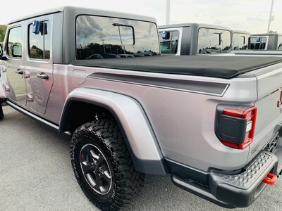 2020 Jeep Gladiator JT Bed Spear Graphics