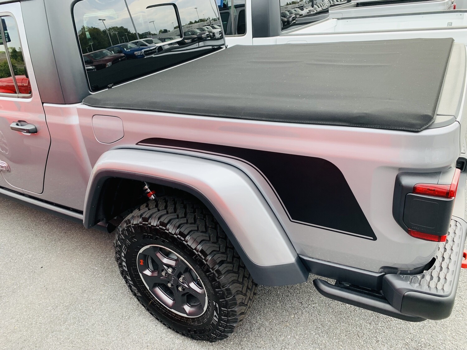 2020 Jeep Gladiator JT Bed Gen 2 Hockey Stripe Graphics