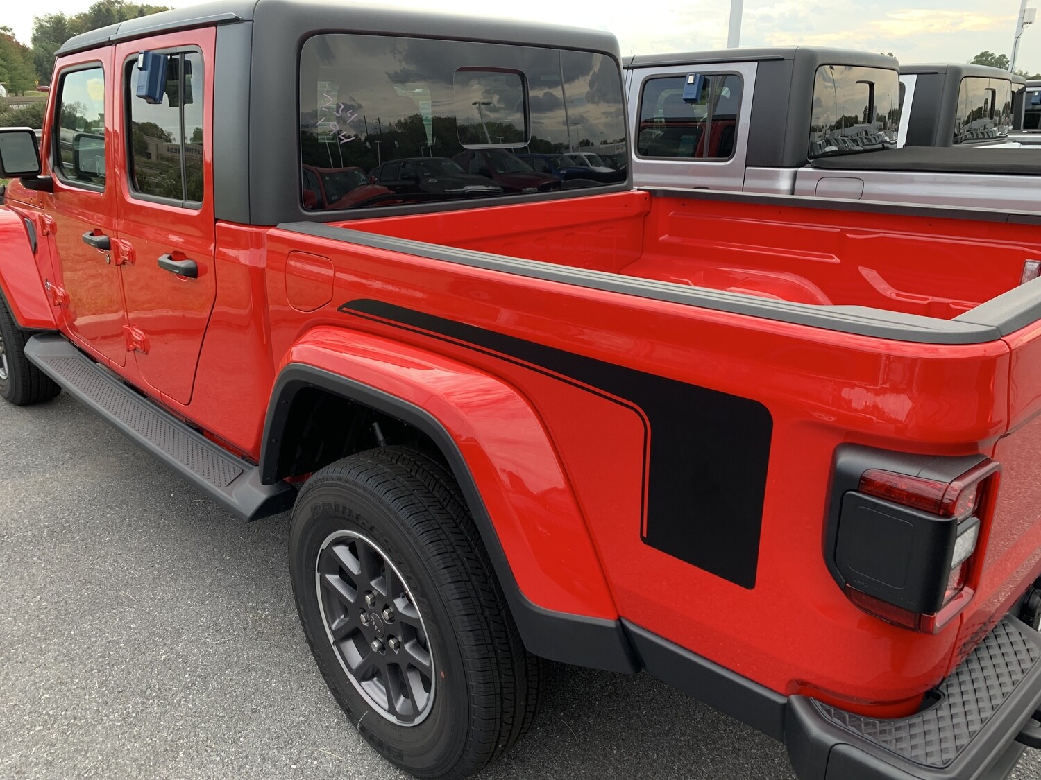 2020 Jeep Gladiator JT Bed Gen 1 Hockey Stripe Graphics