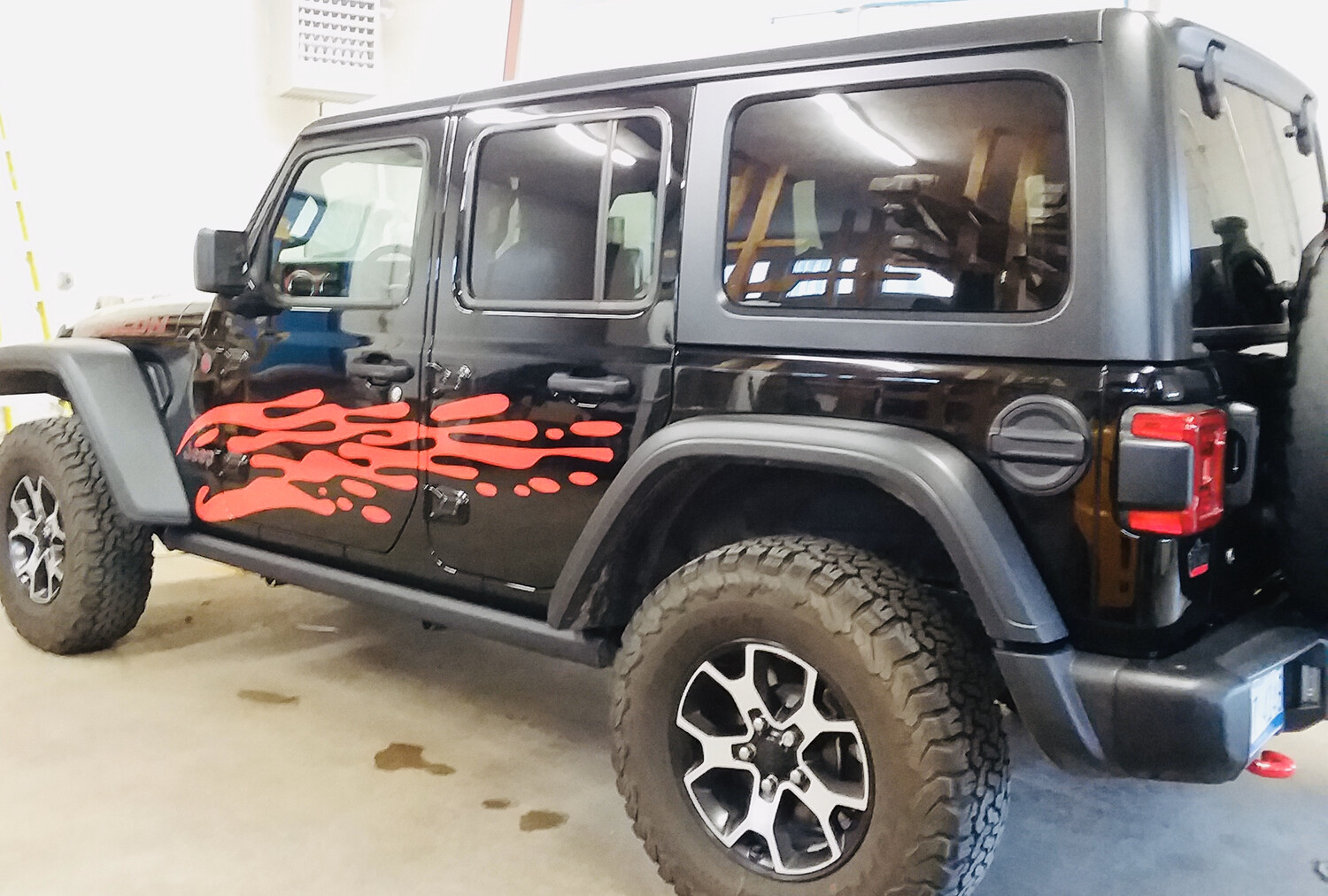 Jeep Gladiator JT Wrangler JK/JL Extra Large Side Drip Style Vinyl Graphics