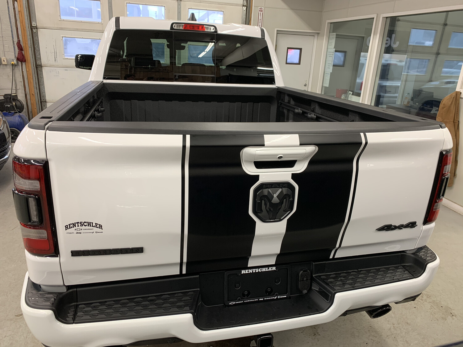 2019 - Up Ram 1500 Standard Hood and Tailgate Rally Stripes