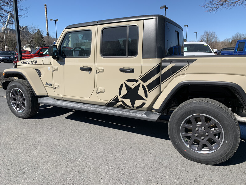 Jeep Gladiator JT Large Star/Bar Vinyl Graphics