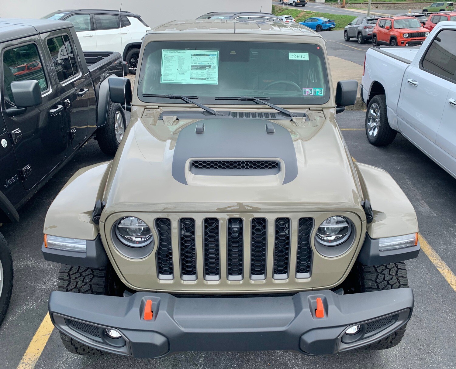 Jeep Gladiator JT Wrangler JL JLU Mojave Hood Graphics Wrangler Rubicon 392